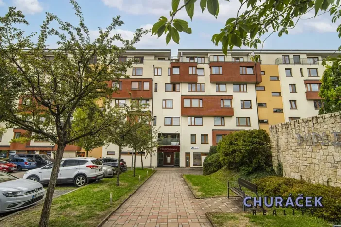 Prodej bytu 4+kk, Praha - Libeň, Nad Okrouhlíkem, 105 m2