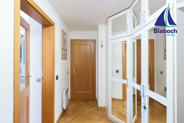 Prodej bytu 2+kk, Praha - Karlín, Křižíkova, 56 m2