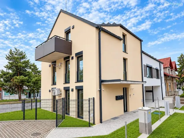 Pronájem bytu 3+kk, Brno, Rolencova, 76 m2