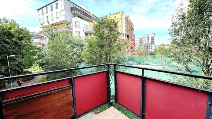 Pronájem bytu 2+kk, Praha - Vysočany, Poděbradská, 50 m2