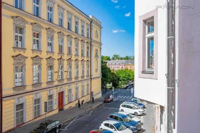 Pronájem kanceláře, Praha - Žižkov, 100 m2