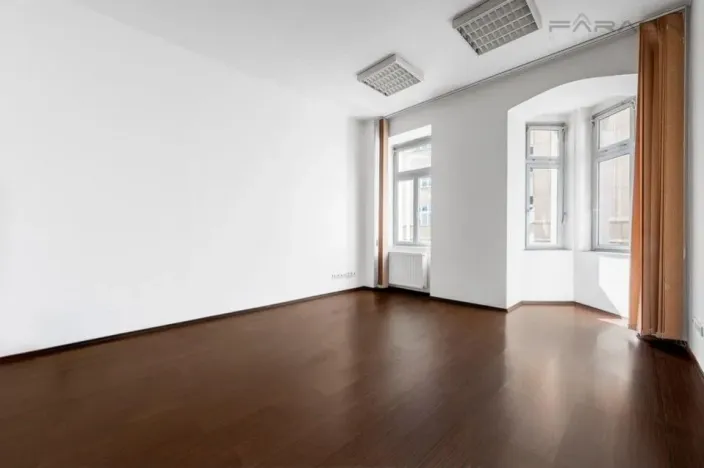 Pronájem kanceláře, Praha - Žižkov, 100 m2