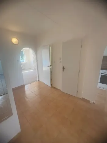 Pronájem bytu 3+1, Praha - Hodkovičky, Pod lysinami, 79 m2
