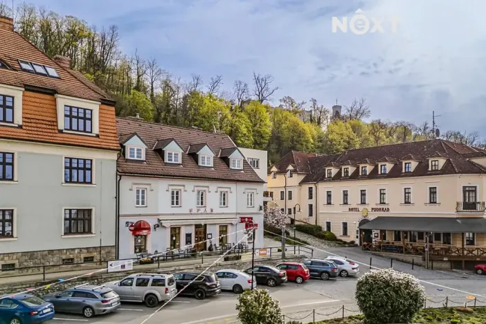 Prodej ubytování, Hluboká nad Vltavou, nám. Čsl. armády, 533 m2