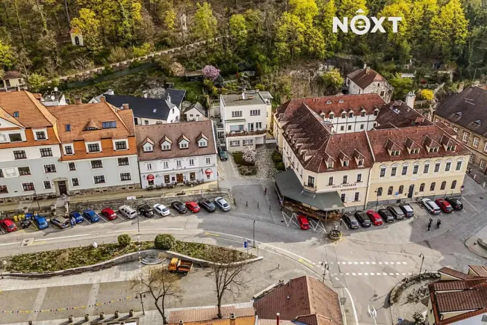 Prodej ubytování, Hluboká nad Vltavou, nám. Čsl. armády, 533 m2
