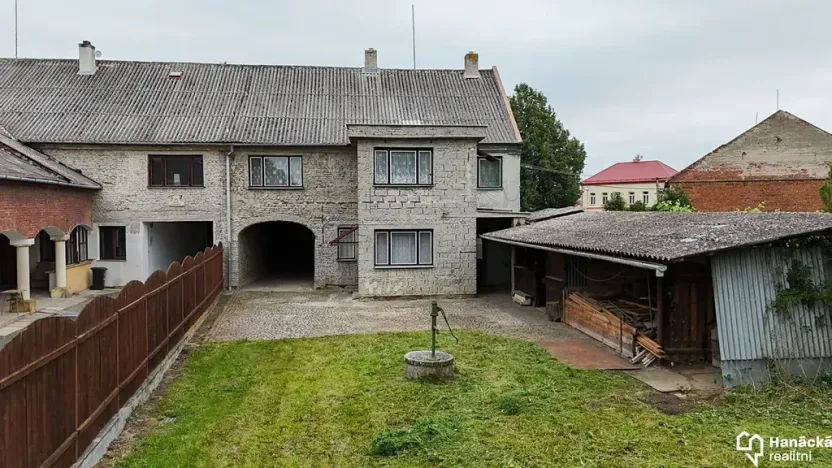 Prodej rodinného domu, Dubčany, 290 m2
