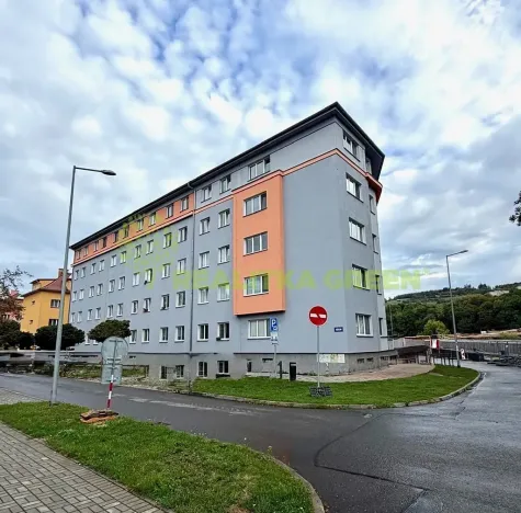 Prodej bytu 2+1, Vsetín, Sušilova, 38 m2
