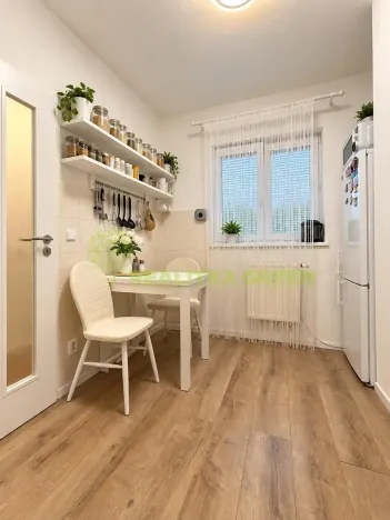 Prodej bytu 2+1, Vsetín, Sušilova, 38 m2