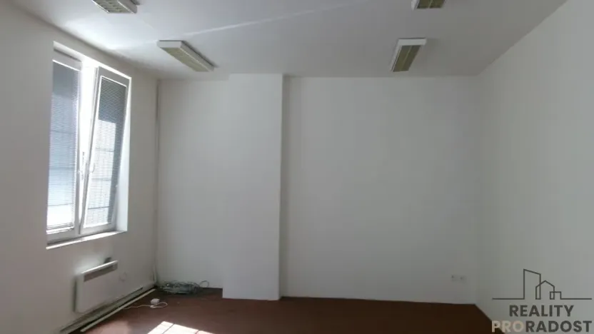 Pronájem skladu, Brno, Cejl, 464 m2
