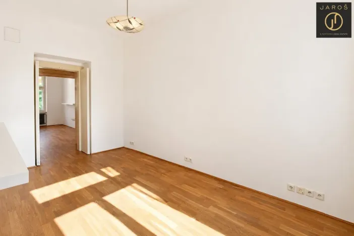 Pronájem bytu 2+kk, Praha - Vinohrady, Jana Masaryka, 37 m2