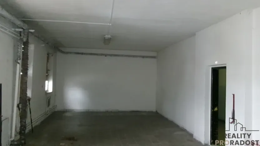 Pronájem skladu, Brno, 139 m2
