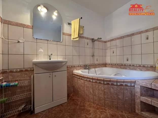 Prodej chalupy, Červený Kostelec - Horní Kostelec, 65 m2