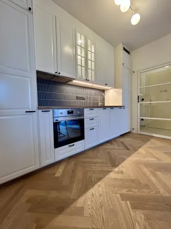 Pronájem bytu 2+kk, Praha - Vršovice, Ukrajinská, 55 m2