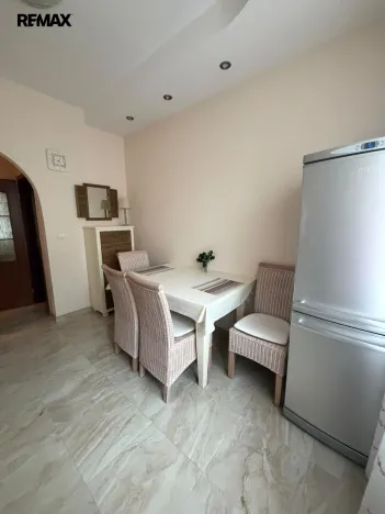 Pronájem bytu 2+1, Karlovy Vary - Rybáře, Šmeralova, 73 m2