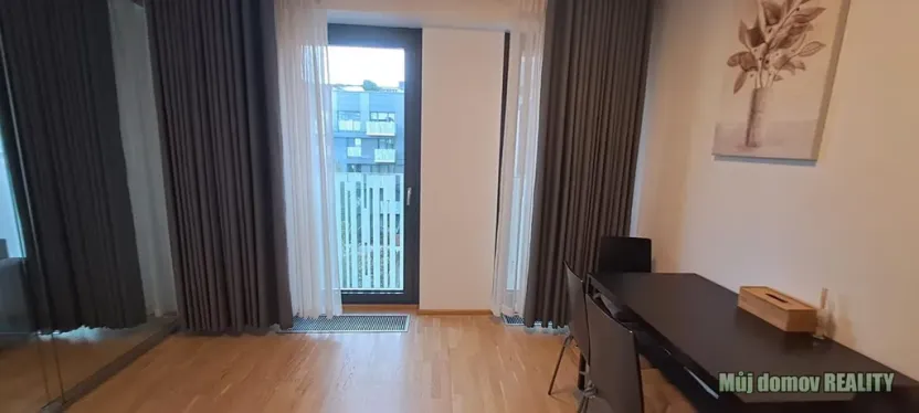 Pronájem bytu 2+1, Praha - Žižkov, Olšanská, 79 m2