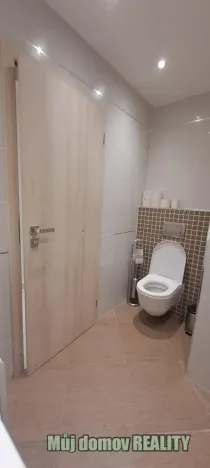 Pronájem bytu 2+1, Praha - Žižkov, Olšanská, 79 m2
