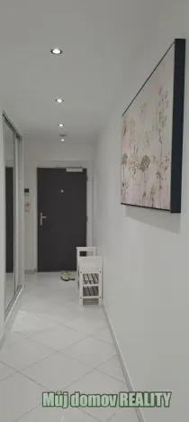 Pronájem bytu 2+1, Praha - Žižkov, Olšanská, 79 m2