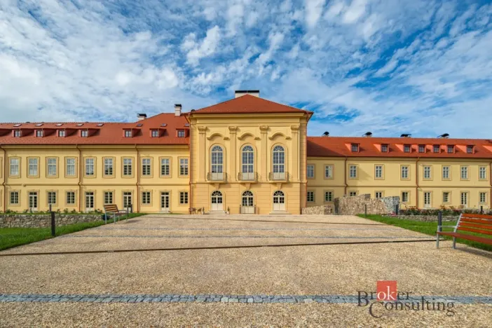 Pronájem bytu 1+kk, Jince, Slavíkova, 48 m2