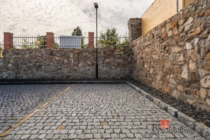Pronájem bytu 1+kk, Jince, Slavíkova, 48 m2