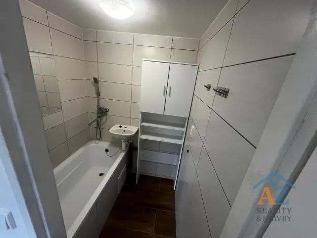 Pronájem bytu 2+1, Chomutov, Školní pěšina, 61 m2