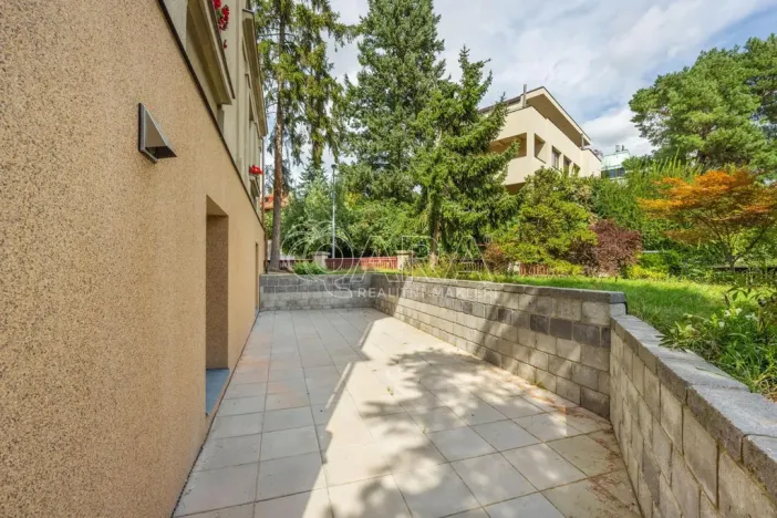 Pronájem bytu 2+kk, Praha - Dejvice, Nad Šárkou, 62 m2