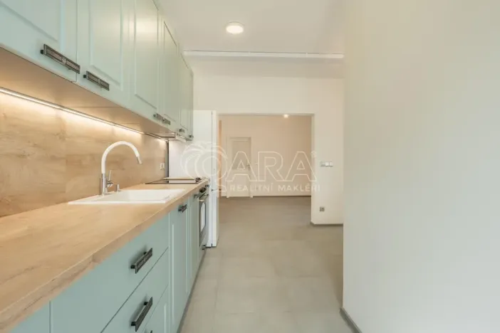Pronájem bytu 2+kk, Praha - Dejvice, Nad Šárkou, 62 m2