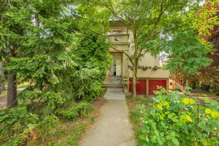 Pronájem bytu 2+kk, Praha - Dejvice, Nad Šárkou, 62 m2
