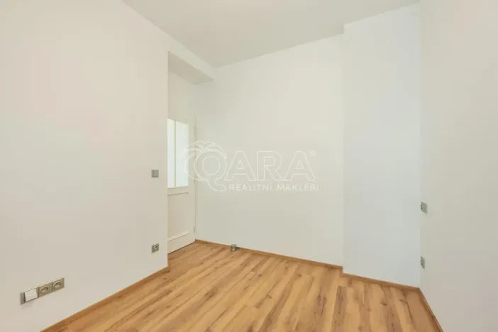 Pronájem bytu 2+kk, Praha - Dejvice, Nad Šárkou, 62 m2