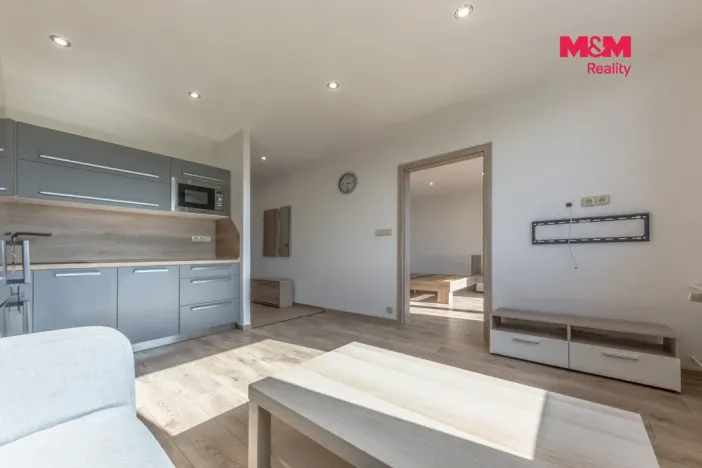 Pronájem bytu 1+1, Děčín - Děčín VI-Letná, U Tvrze, 36 m2