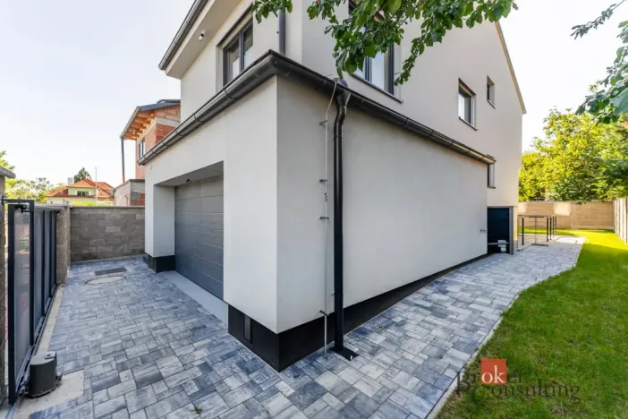 Prodej rodinného domu, Praha - Písnice, Lipovická, 257 m2