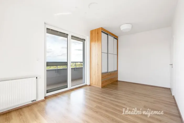 Pronájem bytu 3+kk, Praha - Letňany, Hlučkova, 79 m2