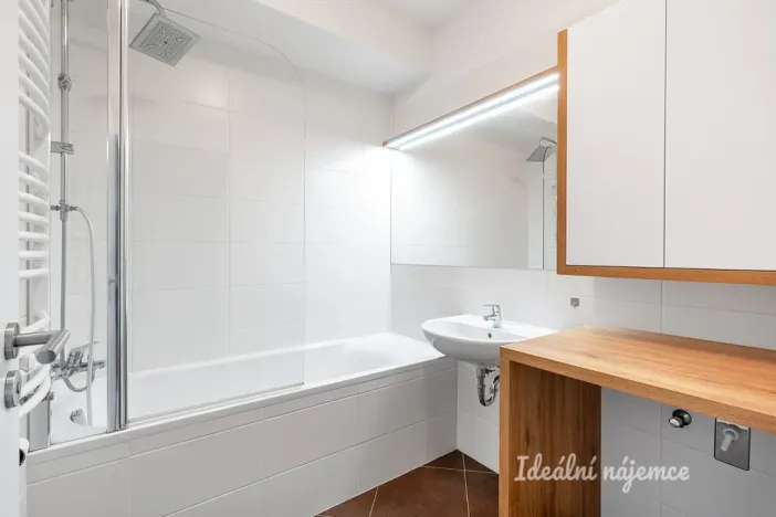 Pronájem bytu 3+kk, Praha - Letňany, Hlučkova, 79 m2