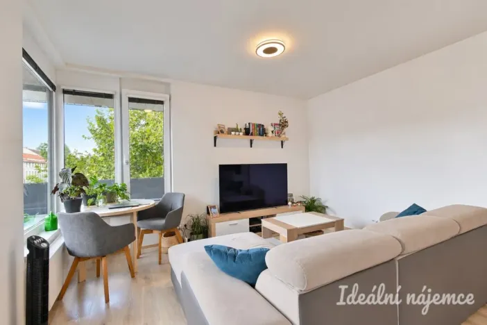 Pronájem bytu 2+kk, Brno, U Červeného mlýna, 59 m2