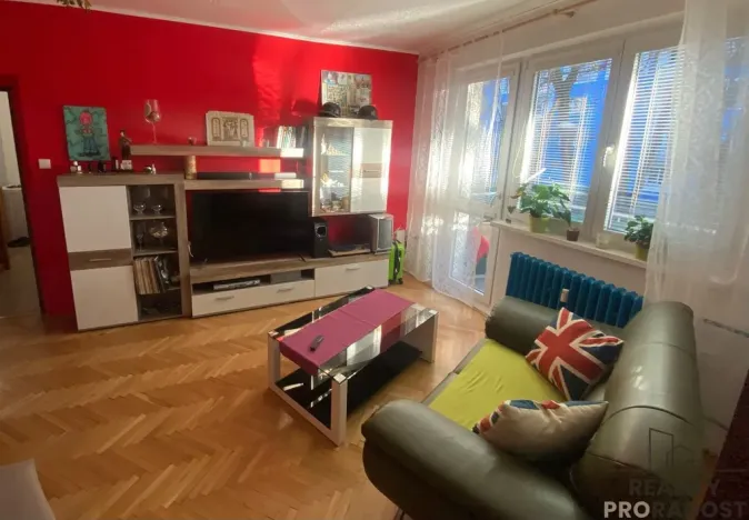 Pronájem bytu 2+1, Olomouc, Kmochova, 52 m2