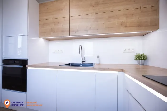 Prodej bytu 3+1, Litovel, Gemerská, 72 m2