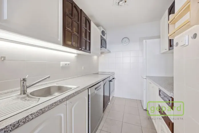 Prodej bytu 2+kk, Praha - Komořany, Za sídlištěm, 47 m2