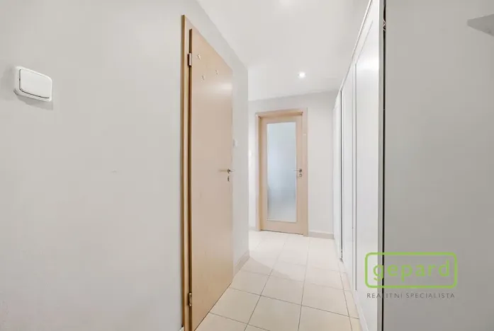 Prodej bytu 2+kk, Praha - Komořany, Za sídlištěm, 47 m2