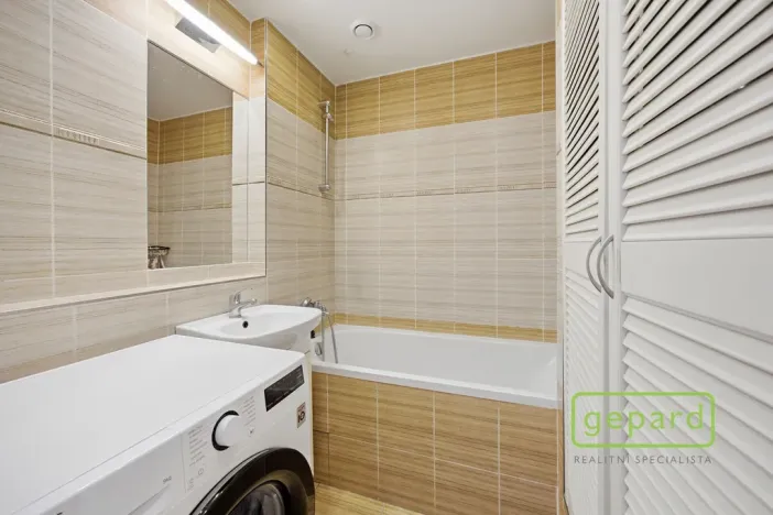 Prodej bytu 2+kk, Praha - Komořany, Za sídlištěm, 47 m2