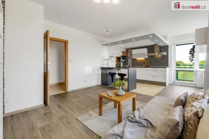 Prodej bytu 2+kk, Praha - Horní Měcholupy, Padovská, 65 m2