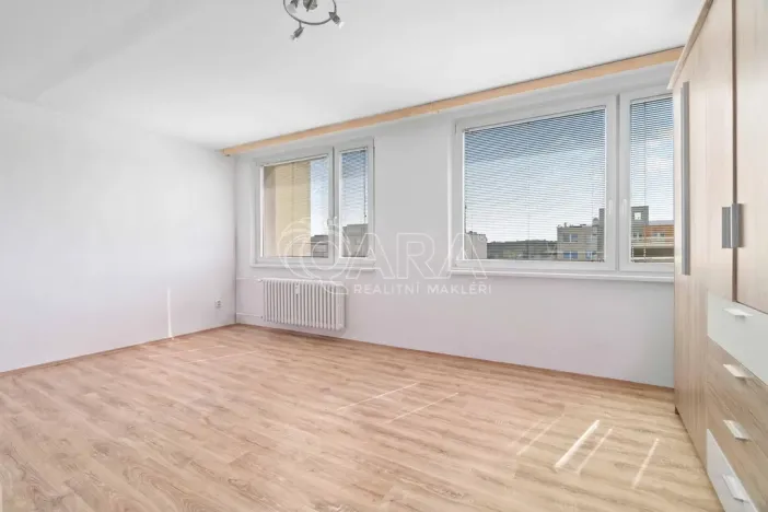 Pronájem bytu 1+kk, Praha - Řepy, Makovského, 36 m2