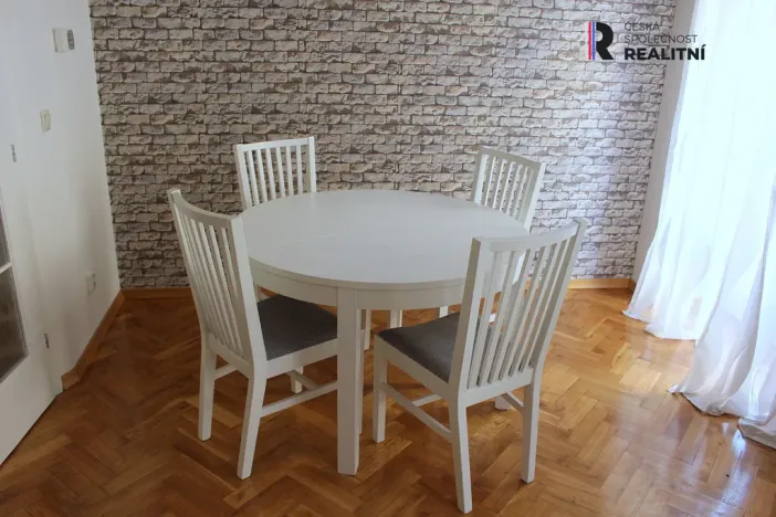 Pronájem bytu 3+1, Karlovy Vary, Kolmá, 81 m2