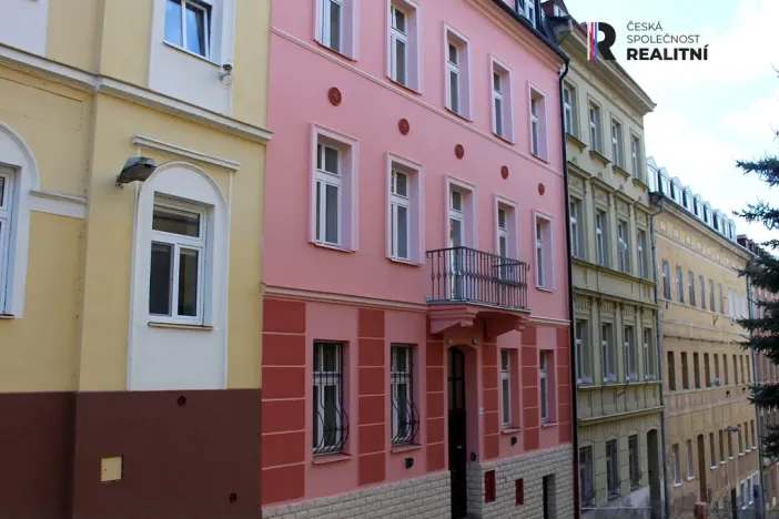 Pronájem bytu 3+1, Karlovy Vary, Kolmá, 81 m2