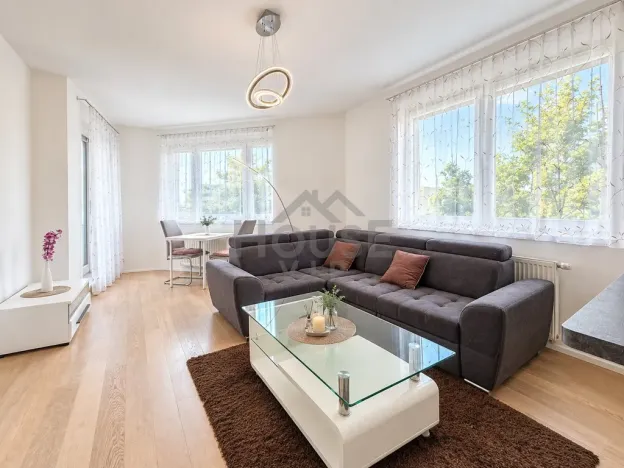 Prodej bytu 2+kk, Praha - Dolní Měcholupy, Honzíkova, 56 m2