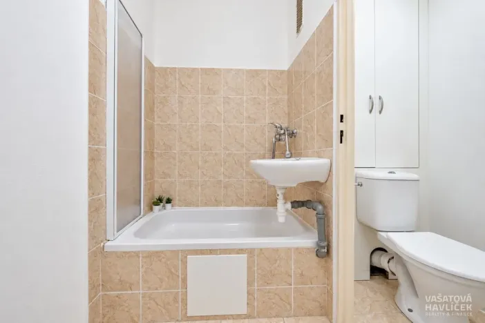 Pronájem bytu 1+kk, Pardubice, Bělehradská, 32 m2