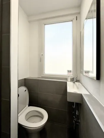 Pronájem bytu 1+1, Jablonec nad Nisou, Budovatelů, 28 m2