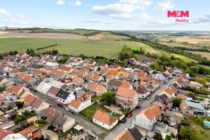 Prodej rodinného domu, Pchery - Humny, Žižkova, 91 m2