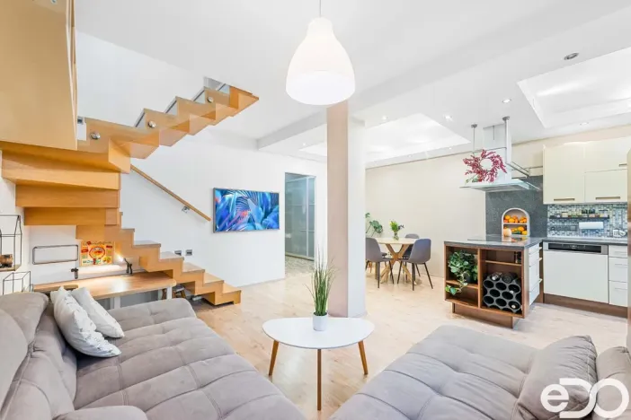 Prodej bytu 3+kk, Hradec Králové - Nový Hradec Králové, Na Občinách, 110 m2