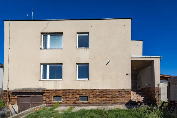 Dražba bytu 4+1, Radonice, Zápská, 108 m2