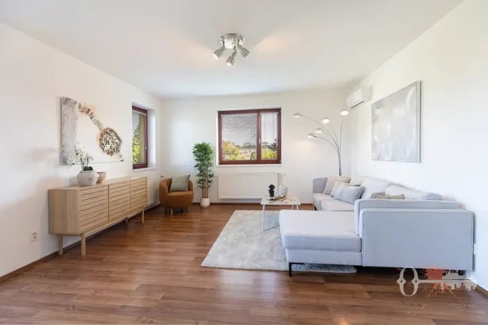 Prodej bytu 2+kk, Praha - Štěrboholy, Andersenova, 65 m2