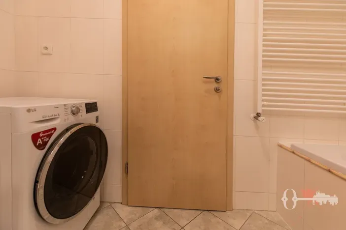 Prodej bytu 2+kk, Praha - Štěrboholy, Andersenova, 65 m2